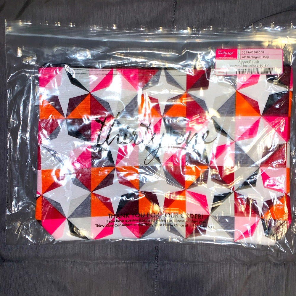 Thirty One zipper pouch in origami pop